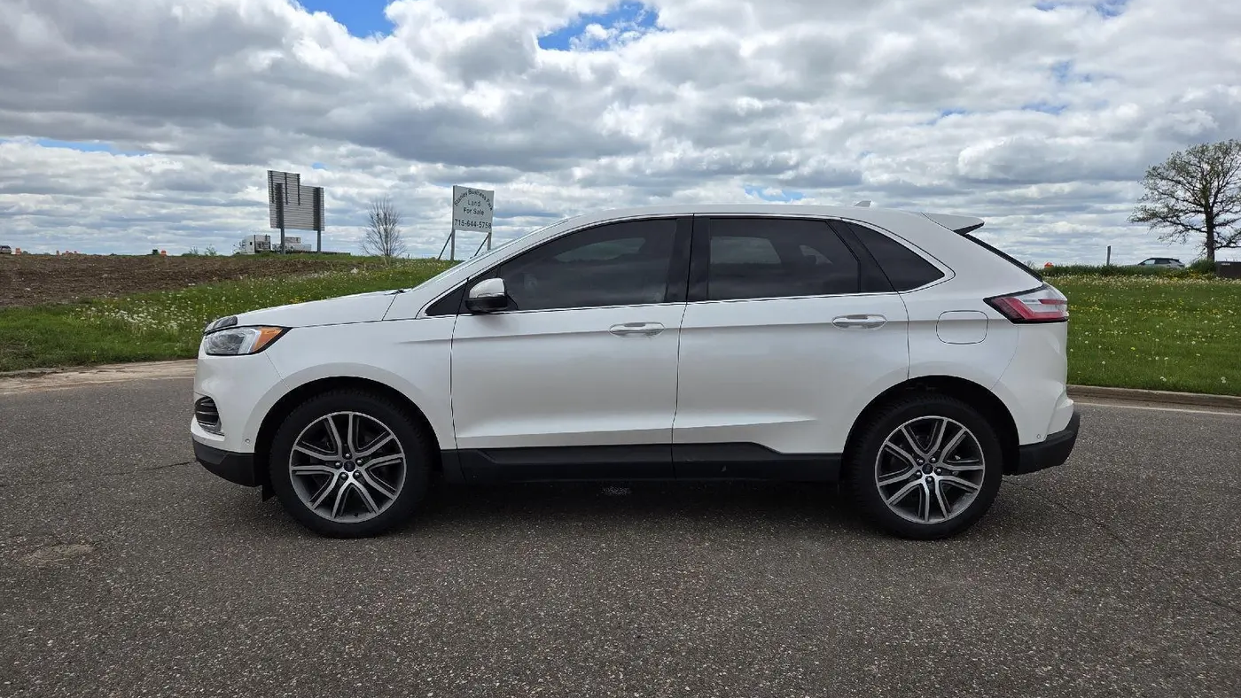 2019 Ford Edge Titanium