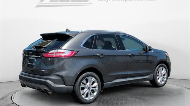 2020 Ford Edge Titanium