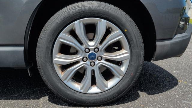 2020 Ford Edge Titanium