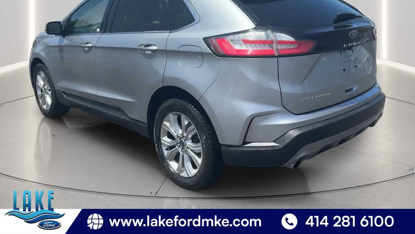 2022 Ford Edge Titanium