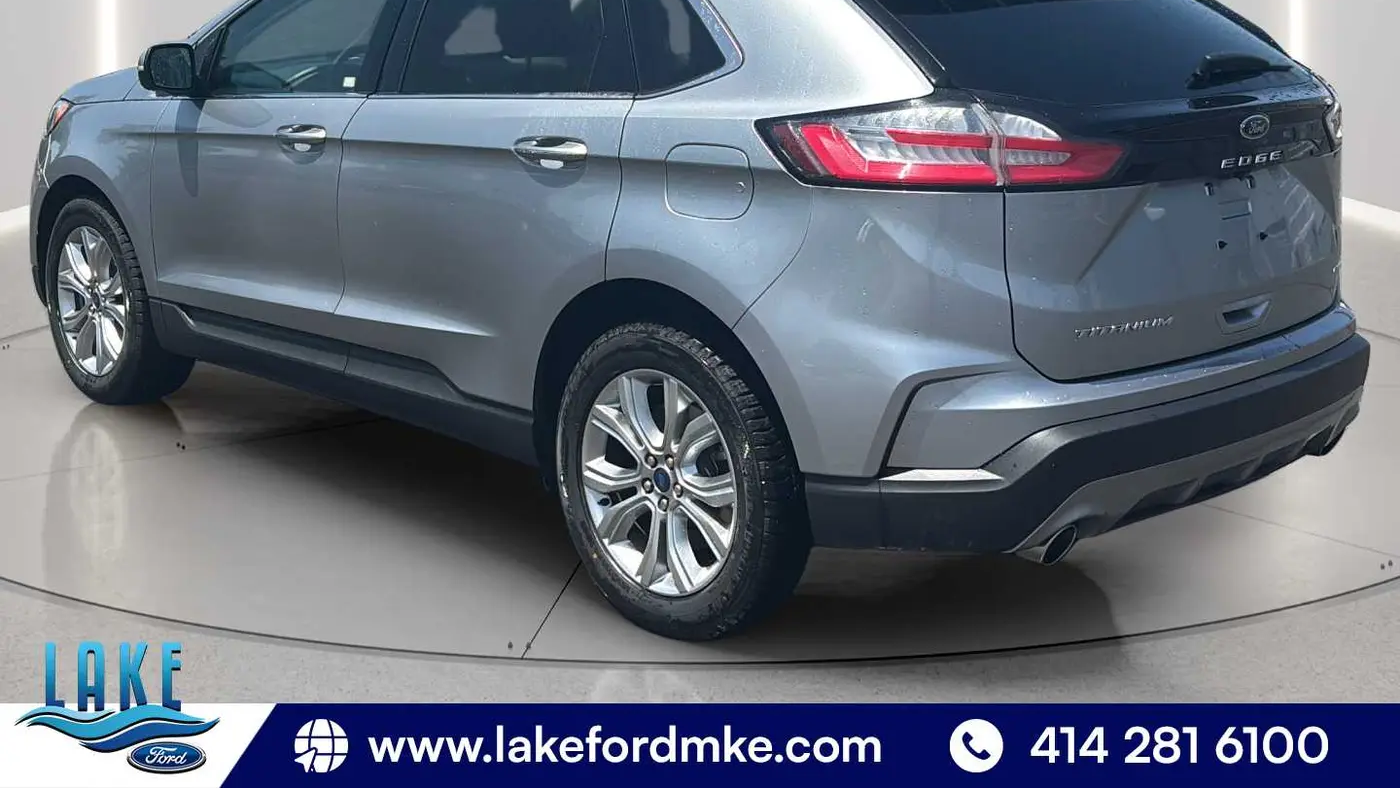 2022 Ford Edge Titanium