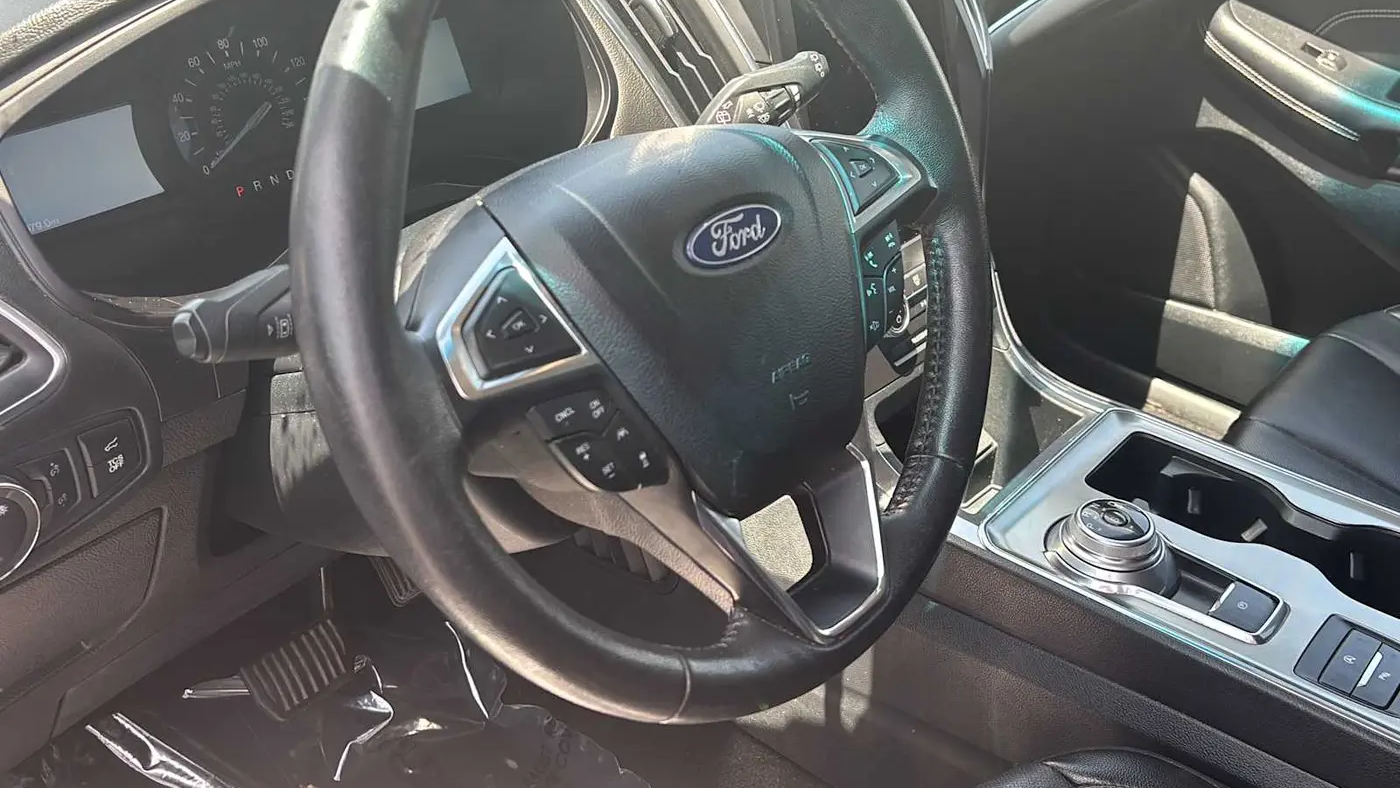 2022 Ford Edge Titanium