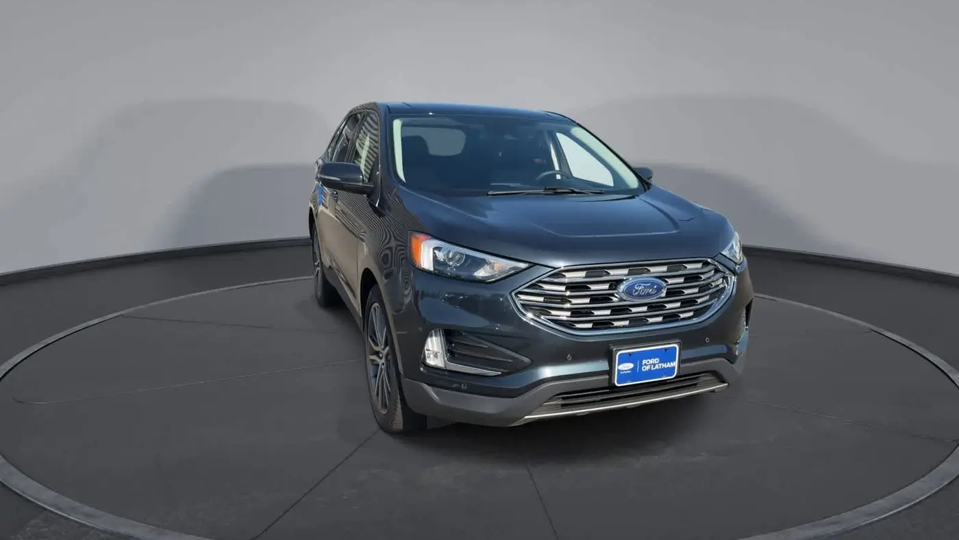 2022 Ford Edge Titanium