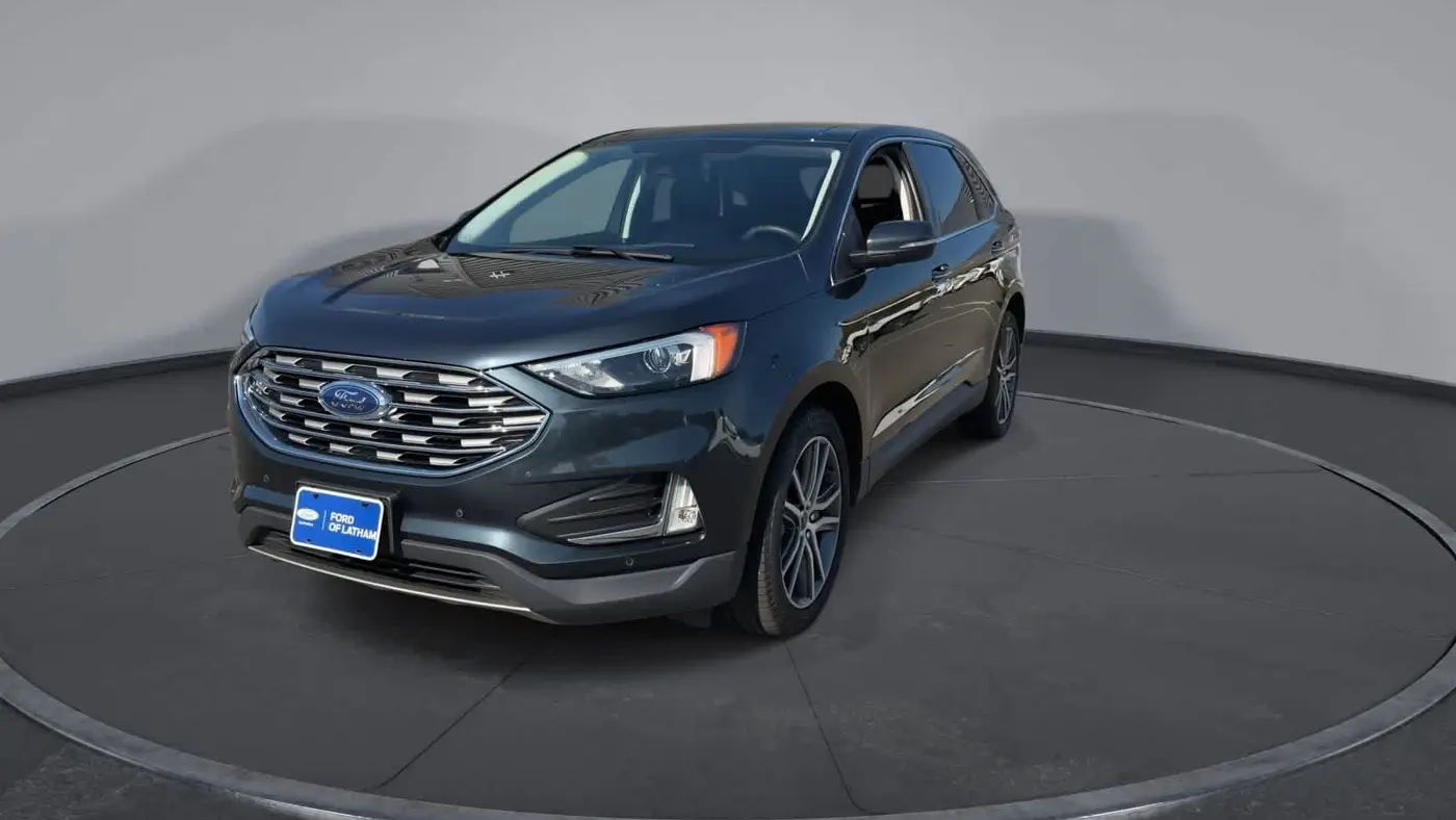 2022 Ford Edge Titanium