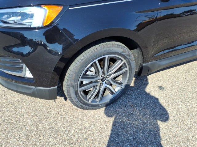 2024 Ford Edge - $30,900
