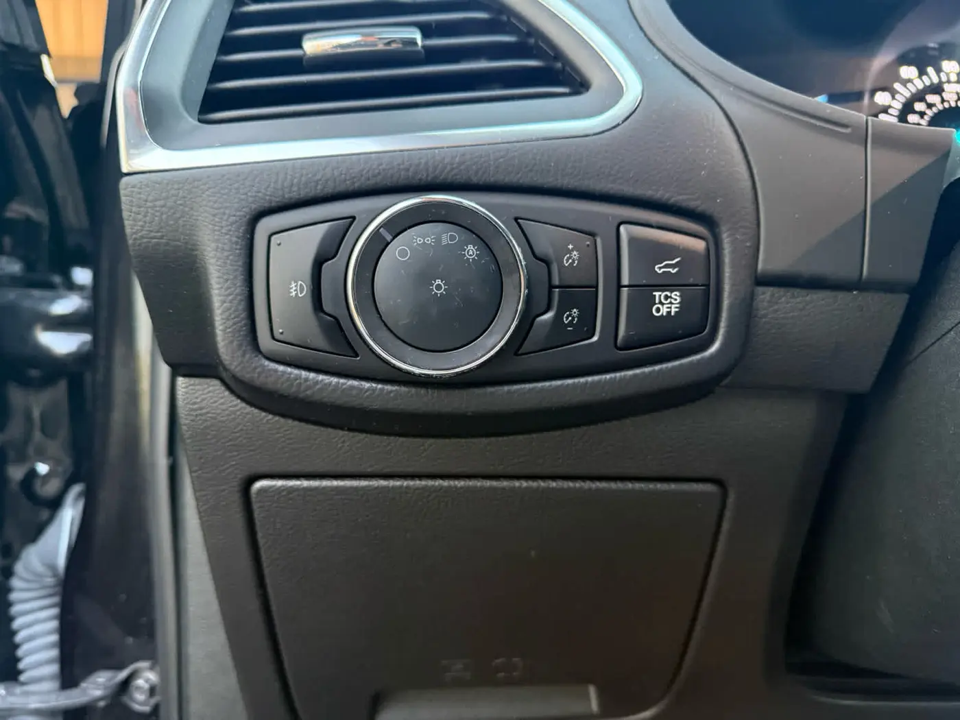 2024 Ford Edge - $27,999