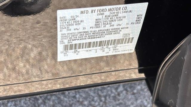 2024 Ford Edge Titanium