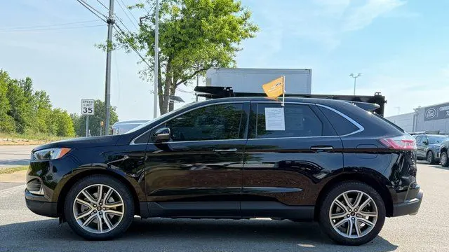 2024 Ford Edge Titanium