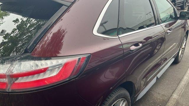 2020 Ford Edge Titanium