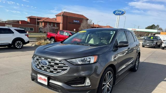 2020 Ford Edge Titanium