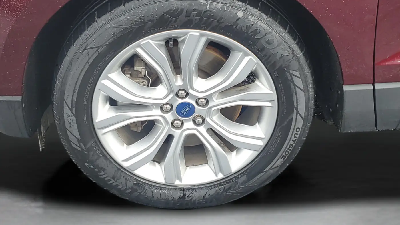 2020 Ford Edge Titanium