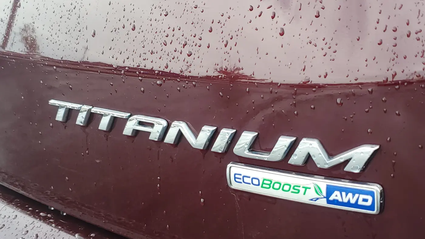 2020 Ford Edge Titanium
