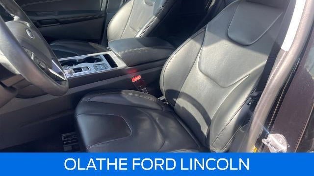 2021 Ford Edge Titanium