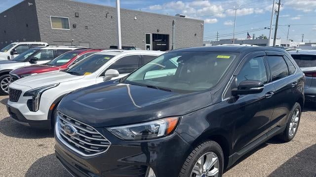 2022 Ford Edge Titanium
