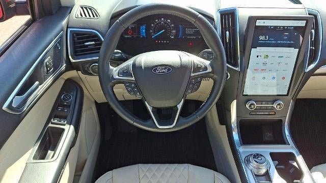 2023 Ford Edge Titanium