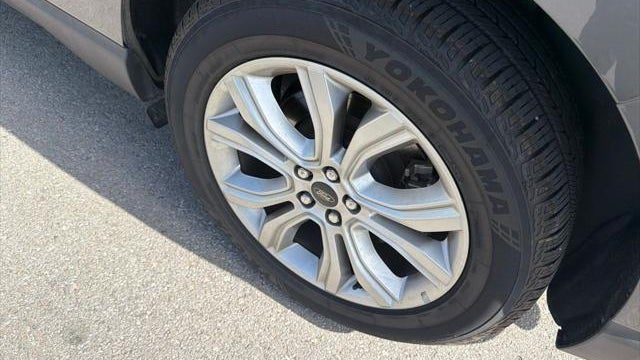 2023 Ford Edge Titanium
