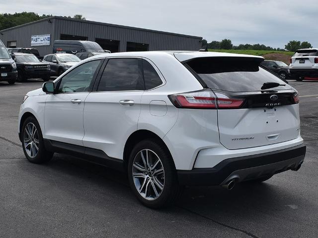 2024 Ford Edge Titanium — photo 1 of 36