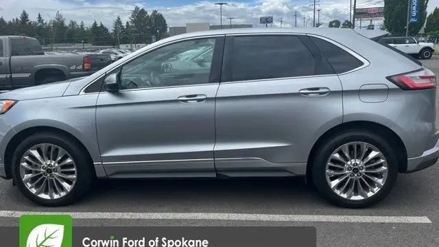 2020 Ford Edge Titanium