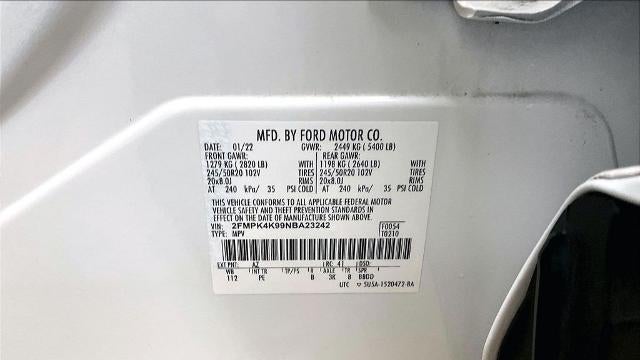 2022 Ford Edge Titanium