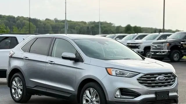 2022 Ford Edge Titanium