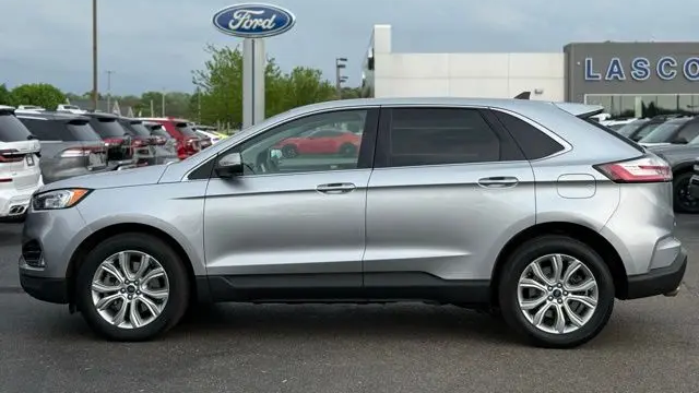2022 Ford Edge Titanium