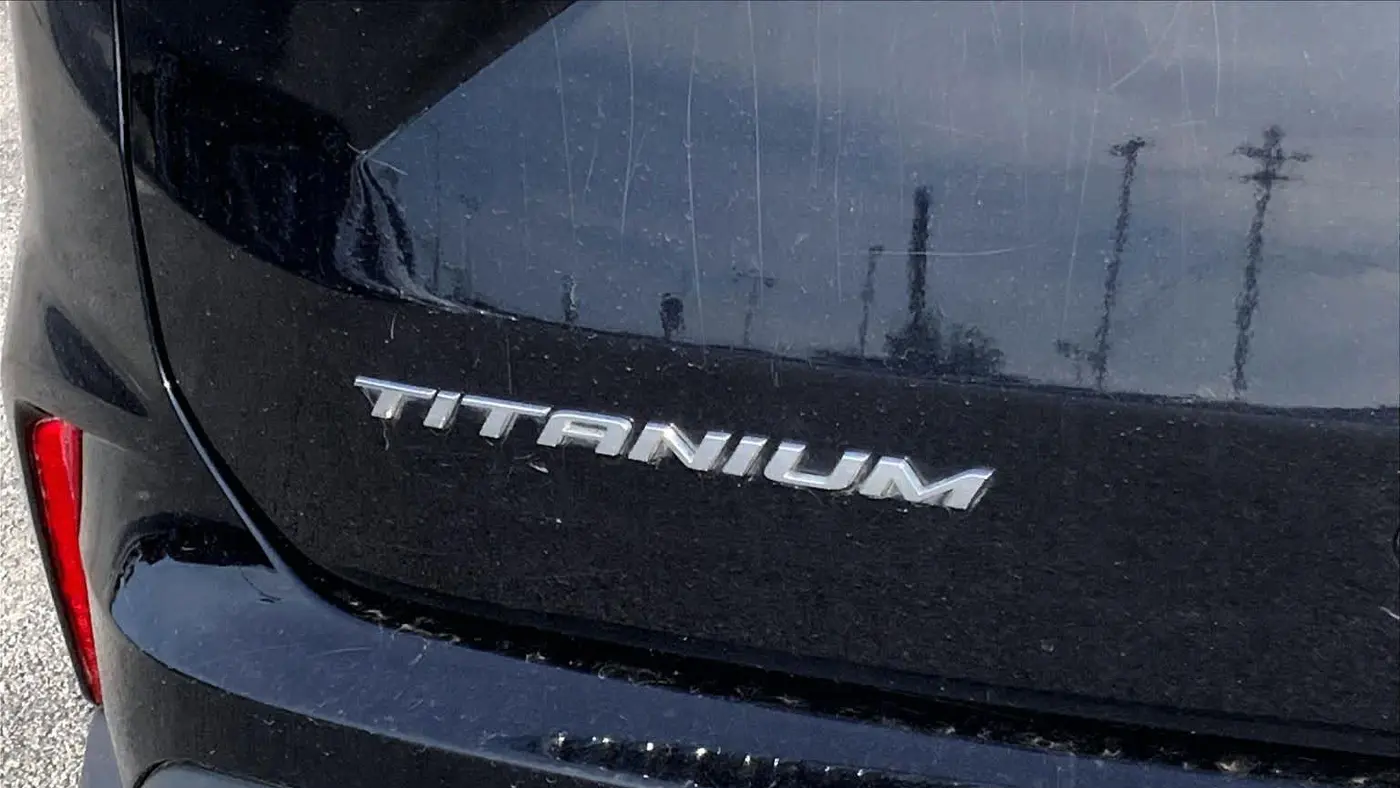 2022 Ford Edge Titanium