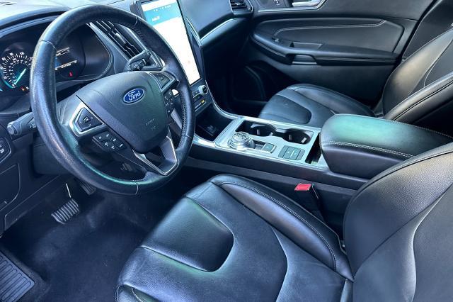 2022 Ford Edge - $17,965