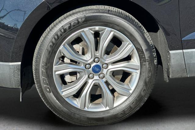 2022 Ford Edge - $17,965