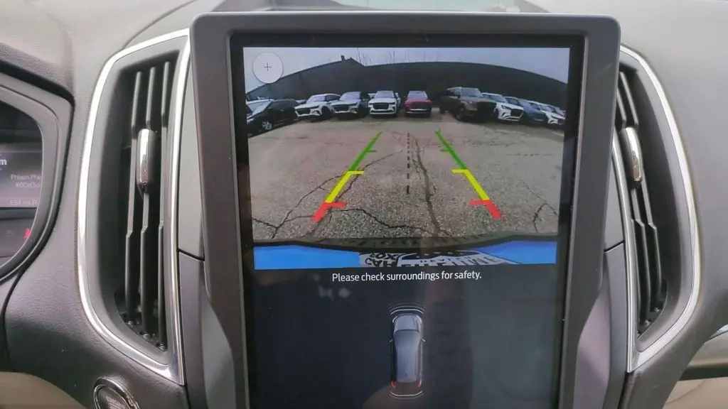 2023 Ford Edge Titanium