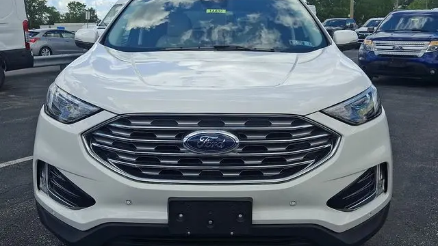 2023 Ford Edge Titanium