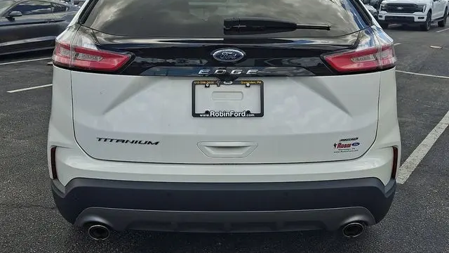 2023 Ford Edge Titanium
