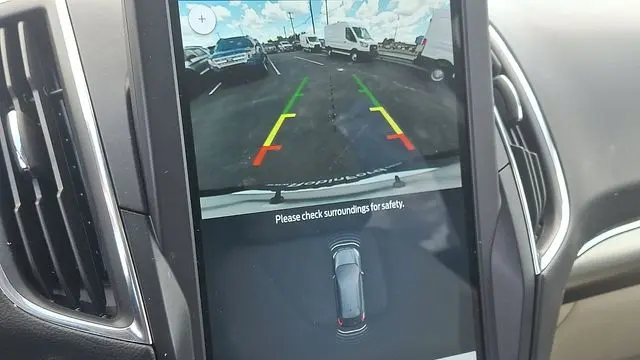 2023 Ford Edge Titanium