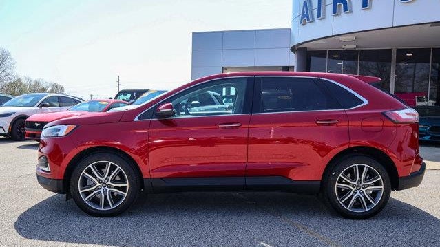 2024 Ford Edge Titanium
