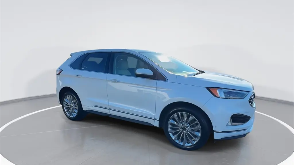 2021 Ford Edge Titanium