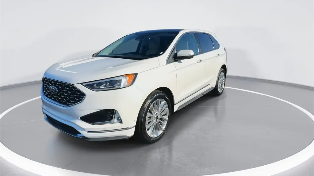 2021 Ford Edge Titanium