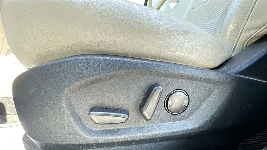 2021 Ford Edge Titanium