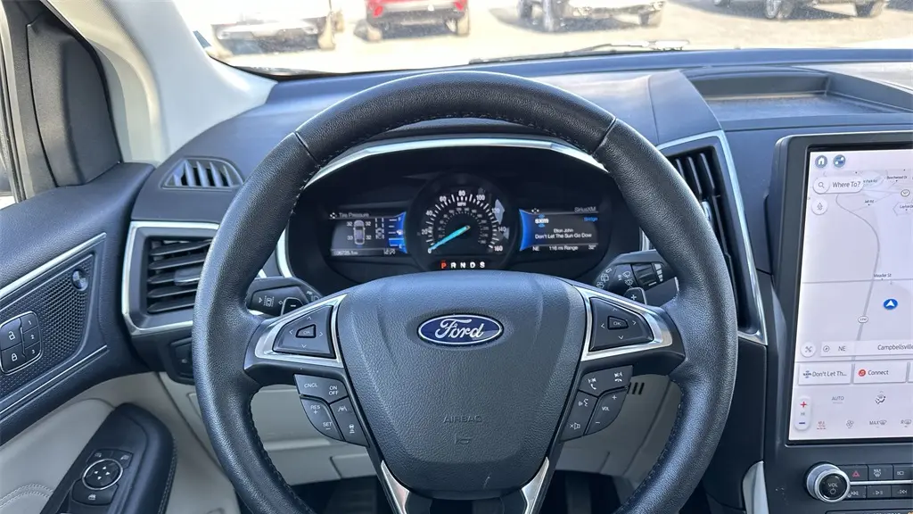 2021 Ford Edge Titanium