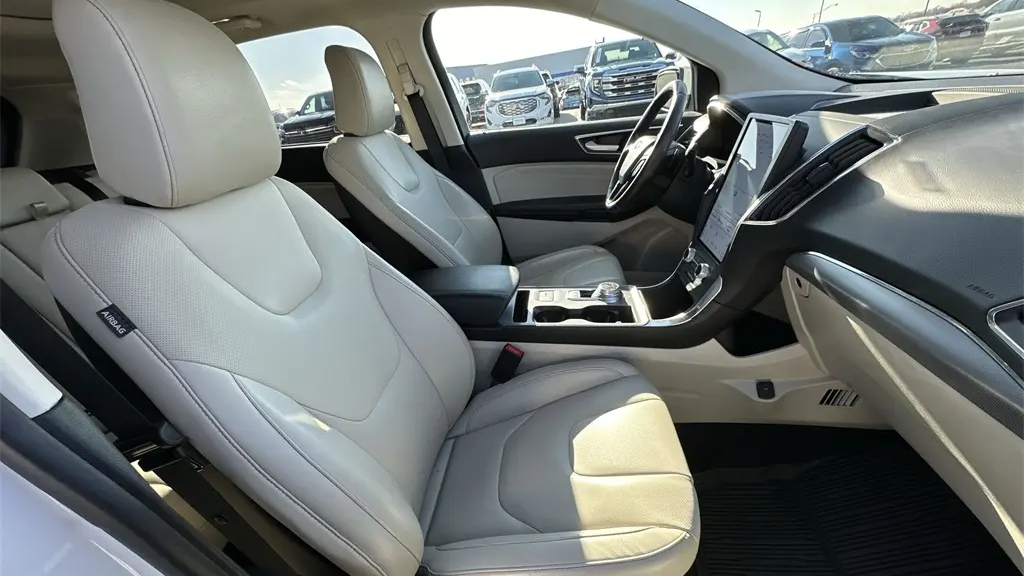 2021 Ford Edge Titanium