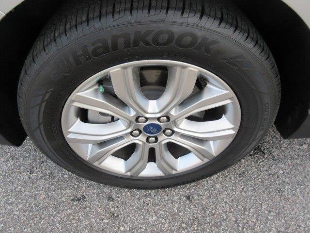 2022 Ford Edge - $22,000