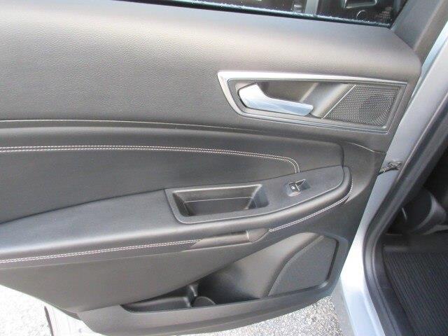 2022 Ford Edge - $22,000