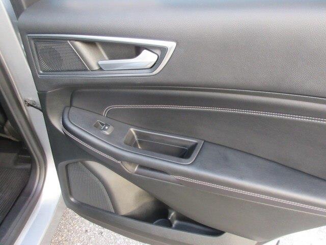 2022 Ford Edge - $22,000