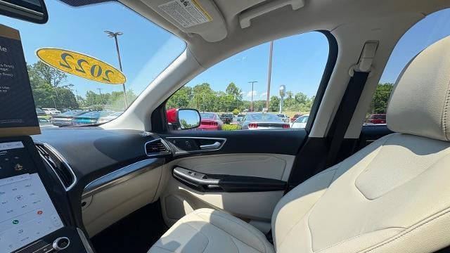 2022 Ford Edge Titanium