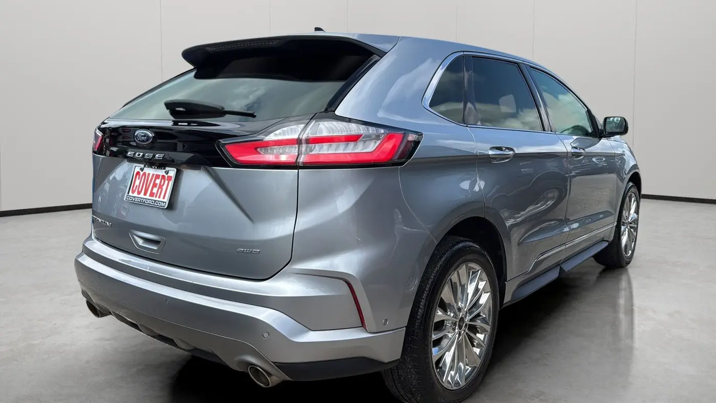 2023 Ford Edge Titanium