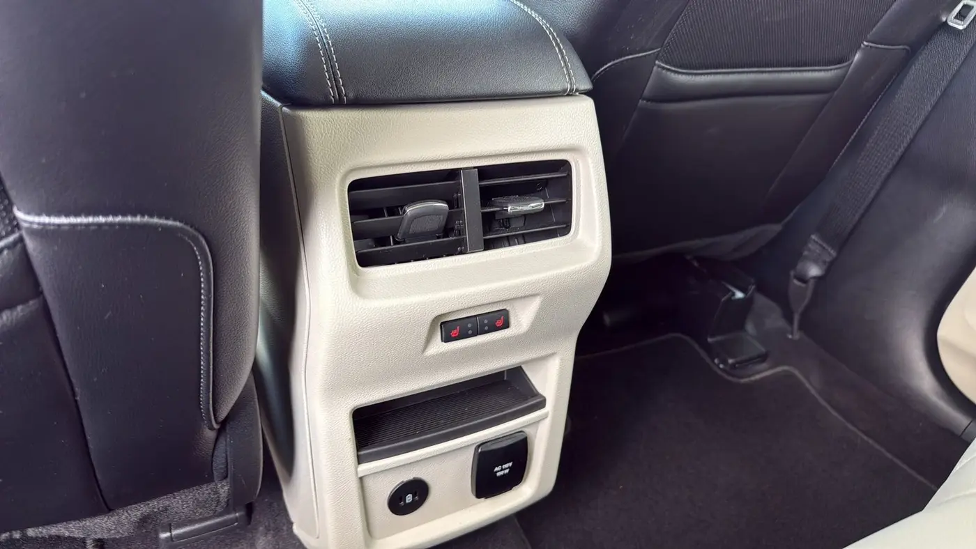 2023 Ford Edge Titanium