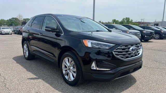 2023 Ford Edge Titanium