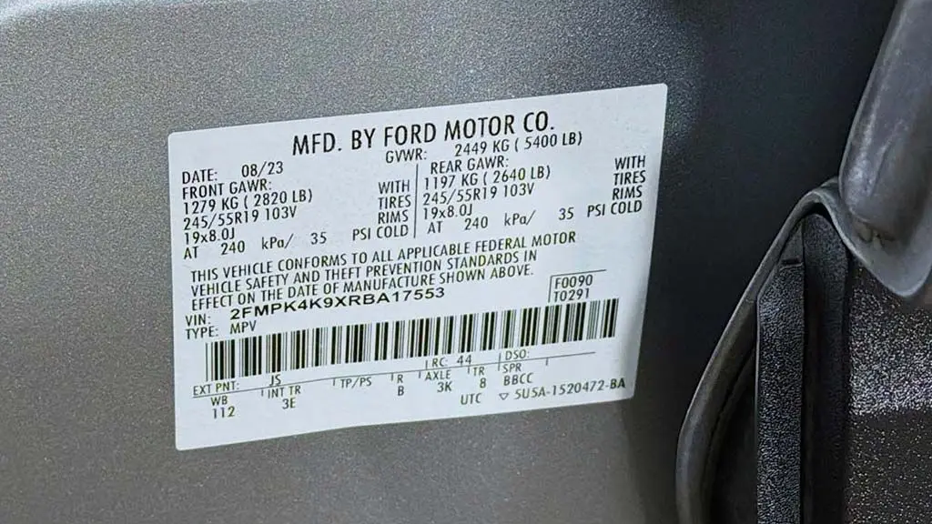 2024 Ford Edge Titanium