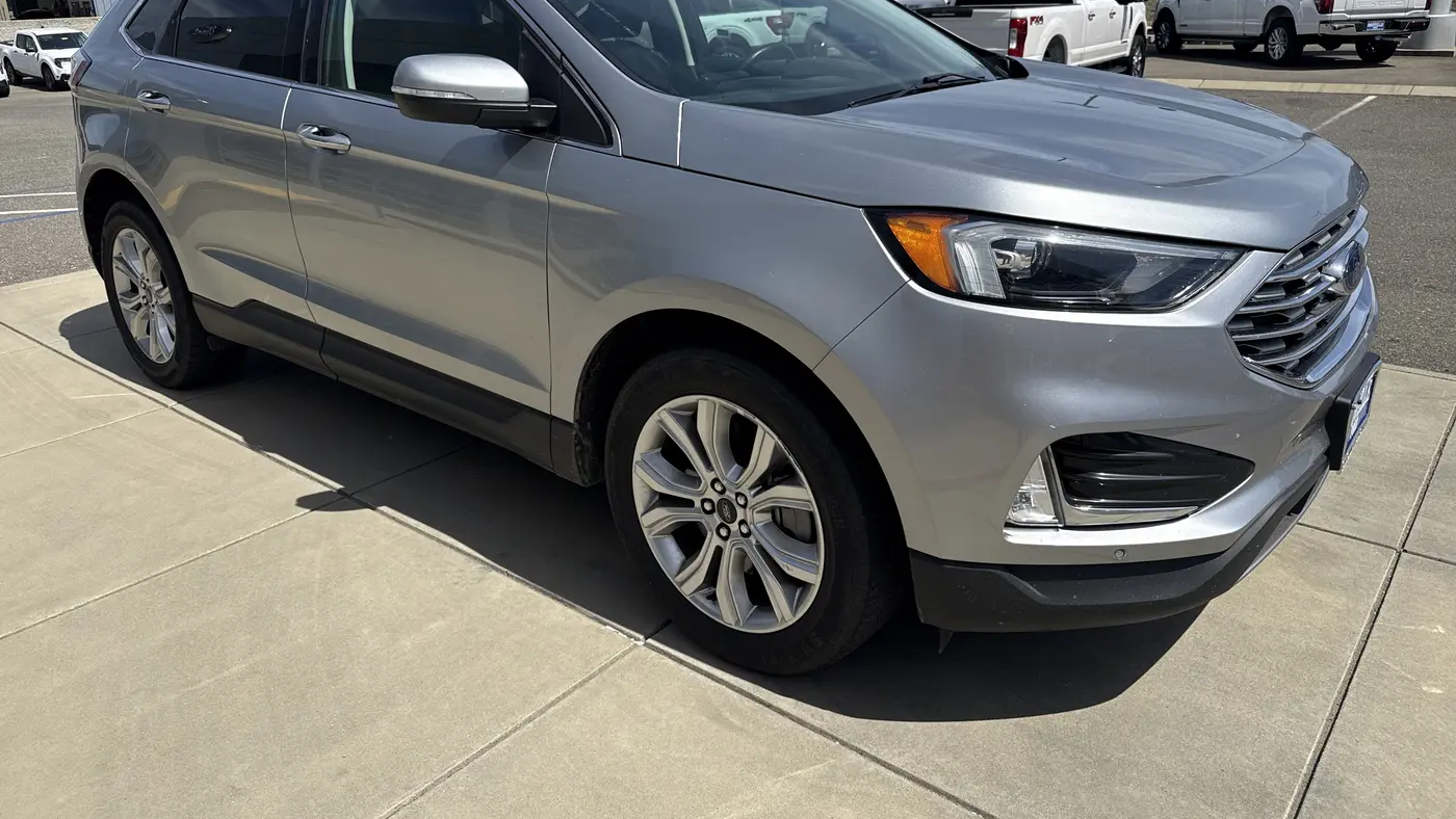 2024 Ford Edge Titanium