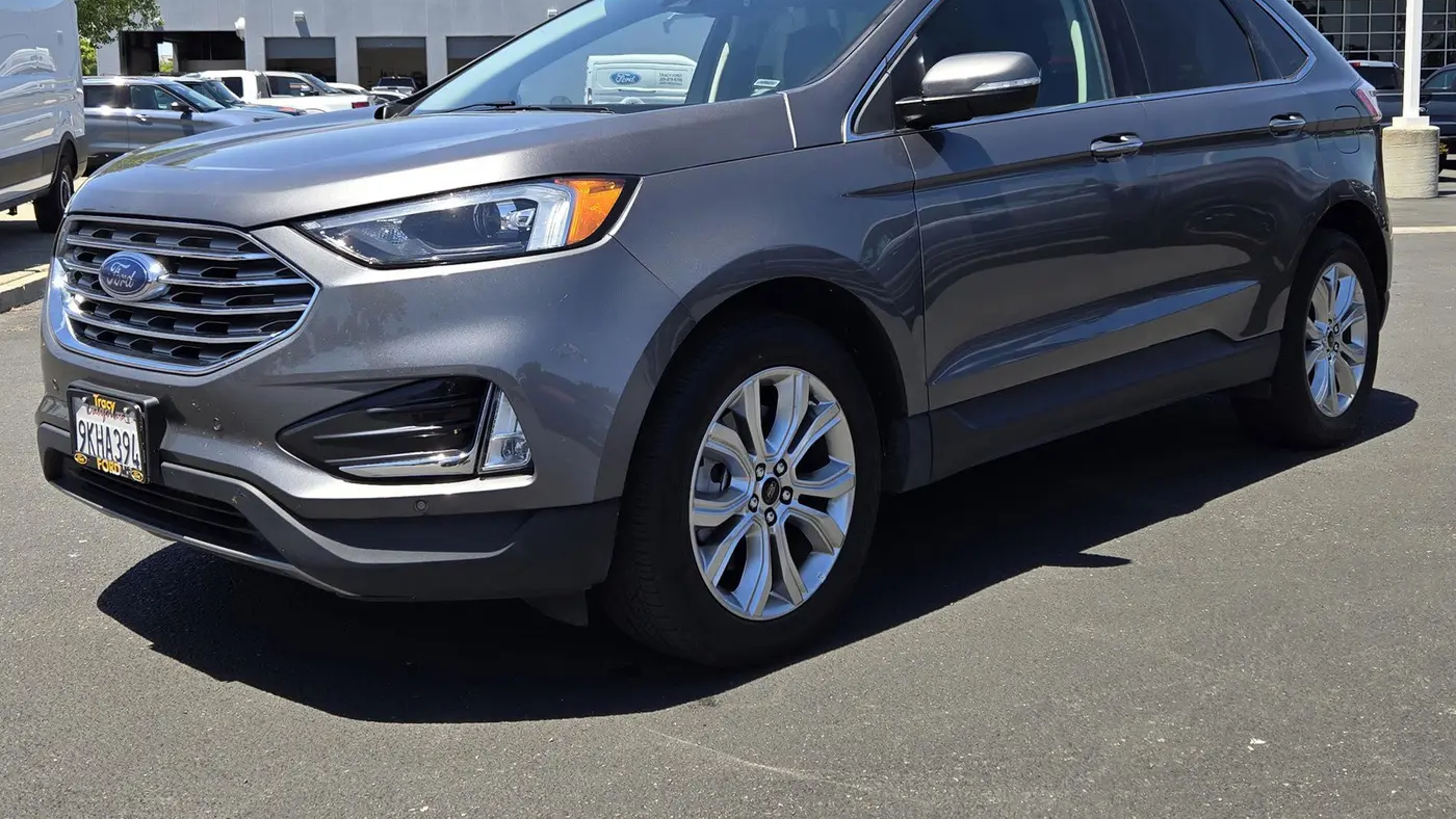 2024 Ford Edge Titanium