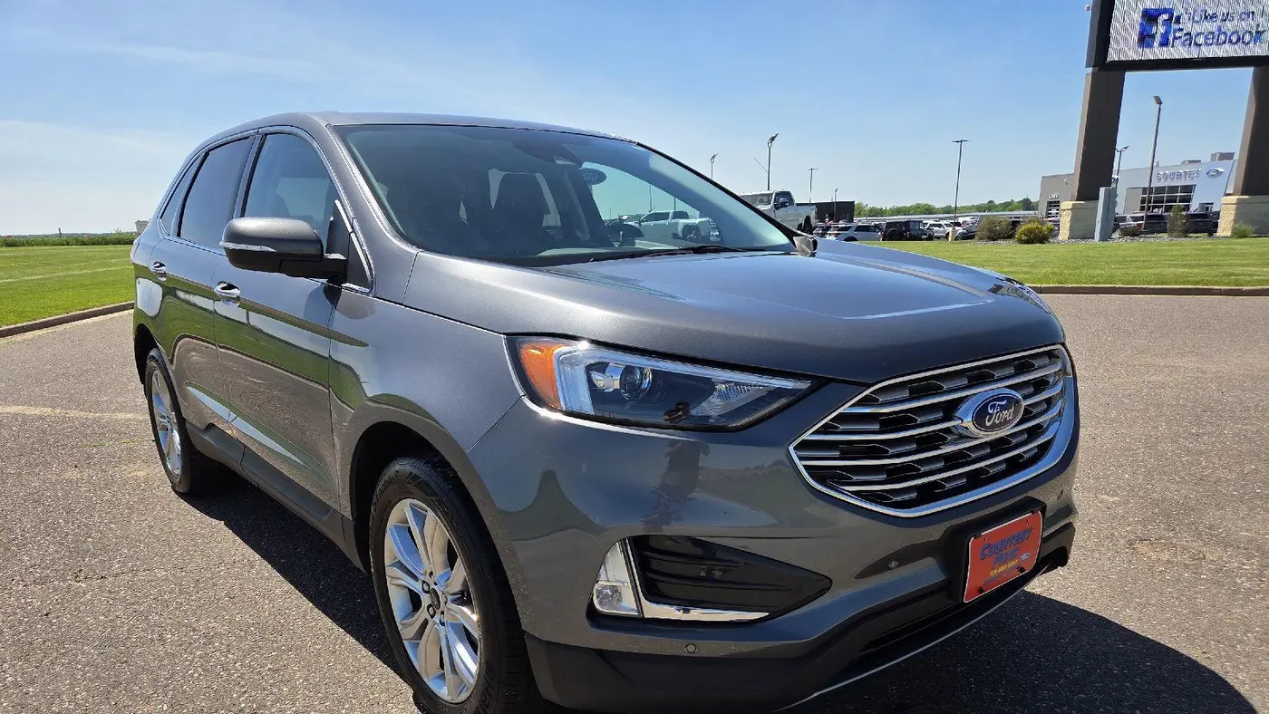 2024 Ford Edge Titanium