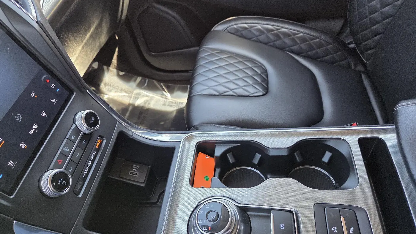 2024 Ford Edge Titanium